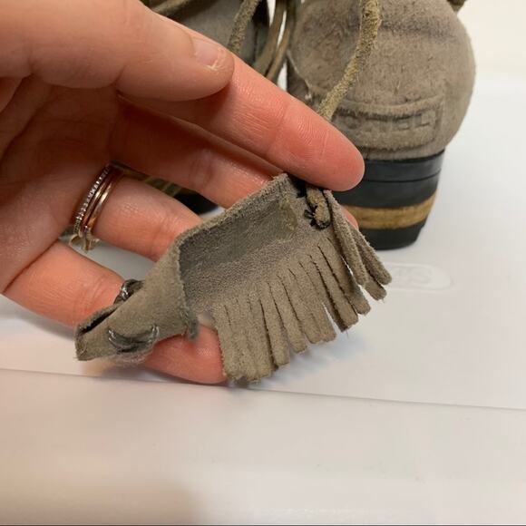 Sorel Farrah Taupe Suede Leather Wrap Around Tassel Tie Ankle Booties Size 5 - Picture 5 of 7